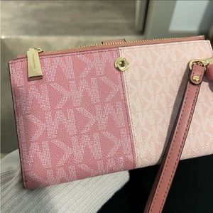 Michael Kors wristlet new without tags